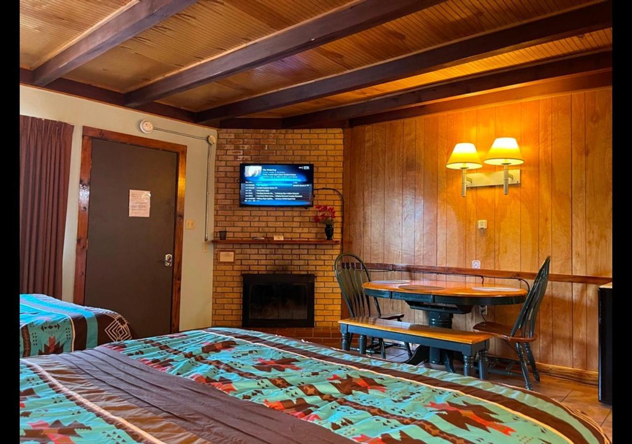 West Winds Lodge 鲁伊多索 外观 照片